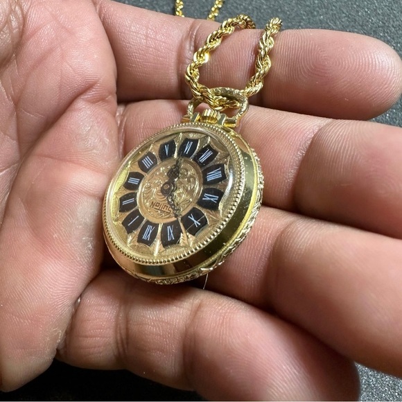 Vintage Sutton Gold Ornate Pendant Pocket Watch On 24” Monet Rope Chain Working - Picture 4 of 9